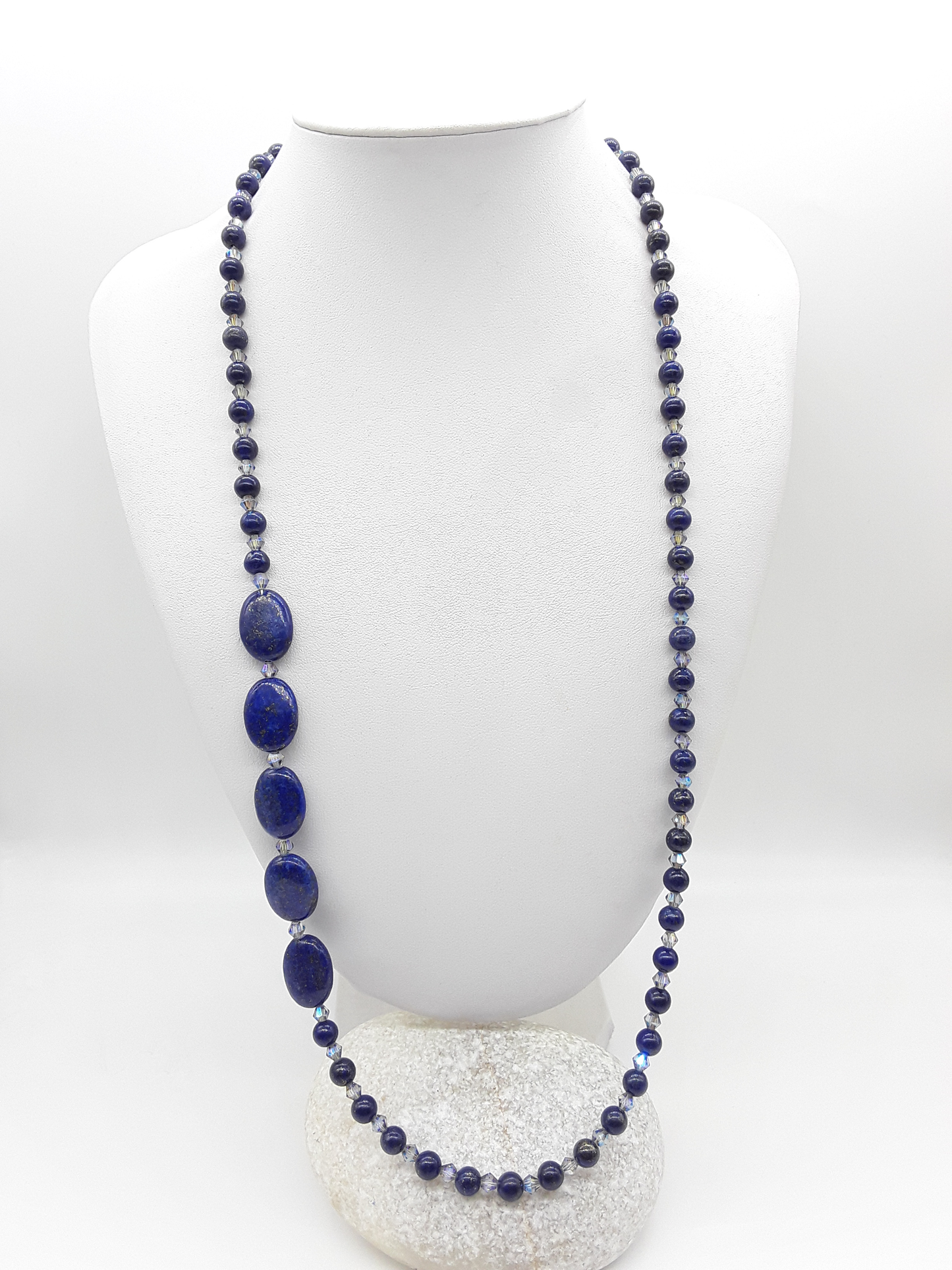 The Oracle’s Path Necklace by Polmadeva – handcrafted with sapphire, hematite & lapis lazuli, 925 silver, 142 cm. A talisman of vision and destiny.