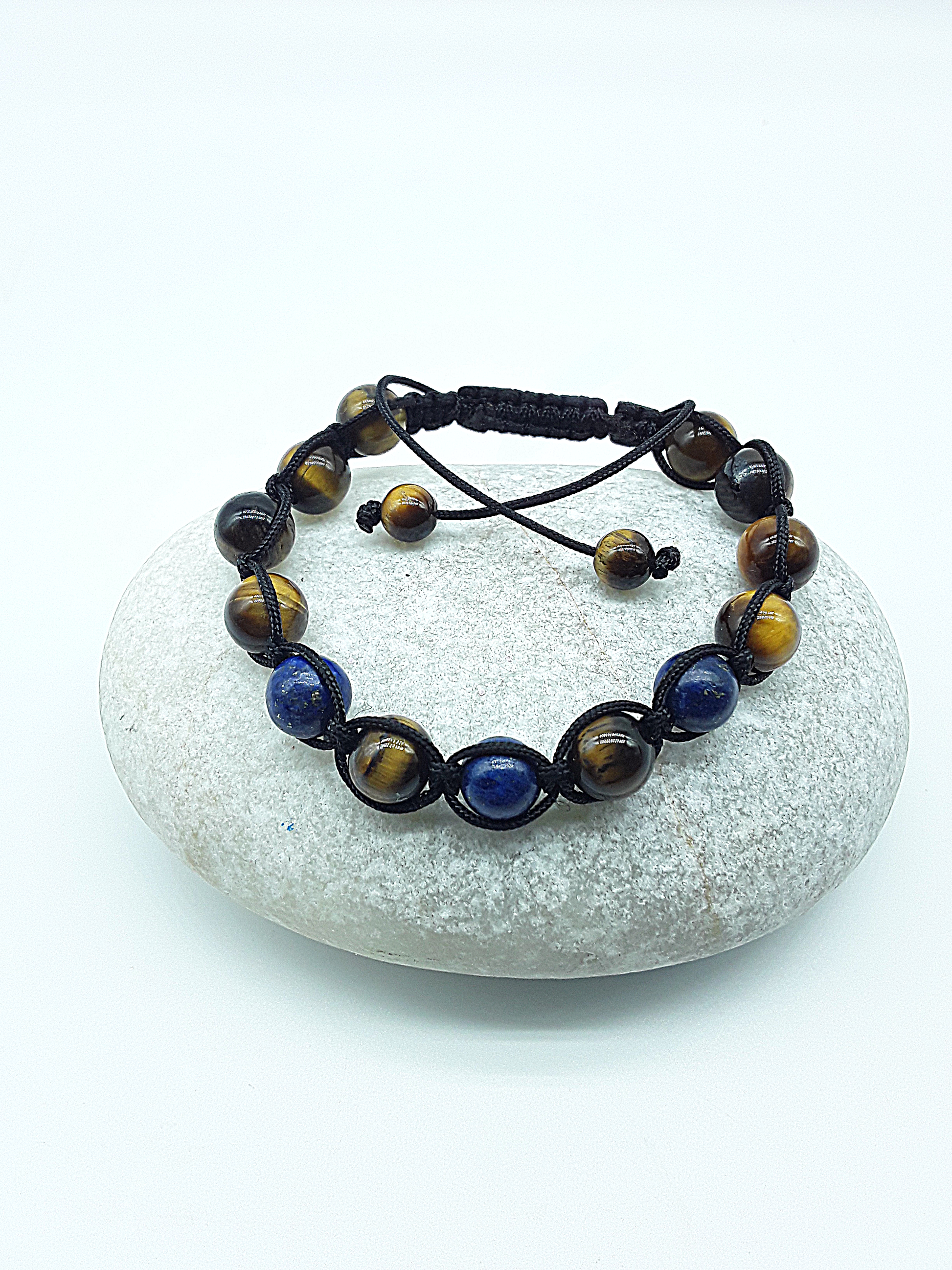 The Seer’s Path Bracelet by Polmadeva – handcrafted bracelet with Lapis Lazuli & Tiger’s Eye (8 mm), adjustable 18–24 cm. A talisman of intuition & grounded vision.