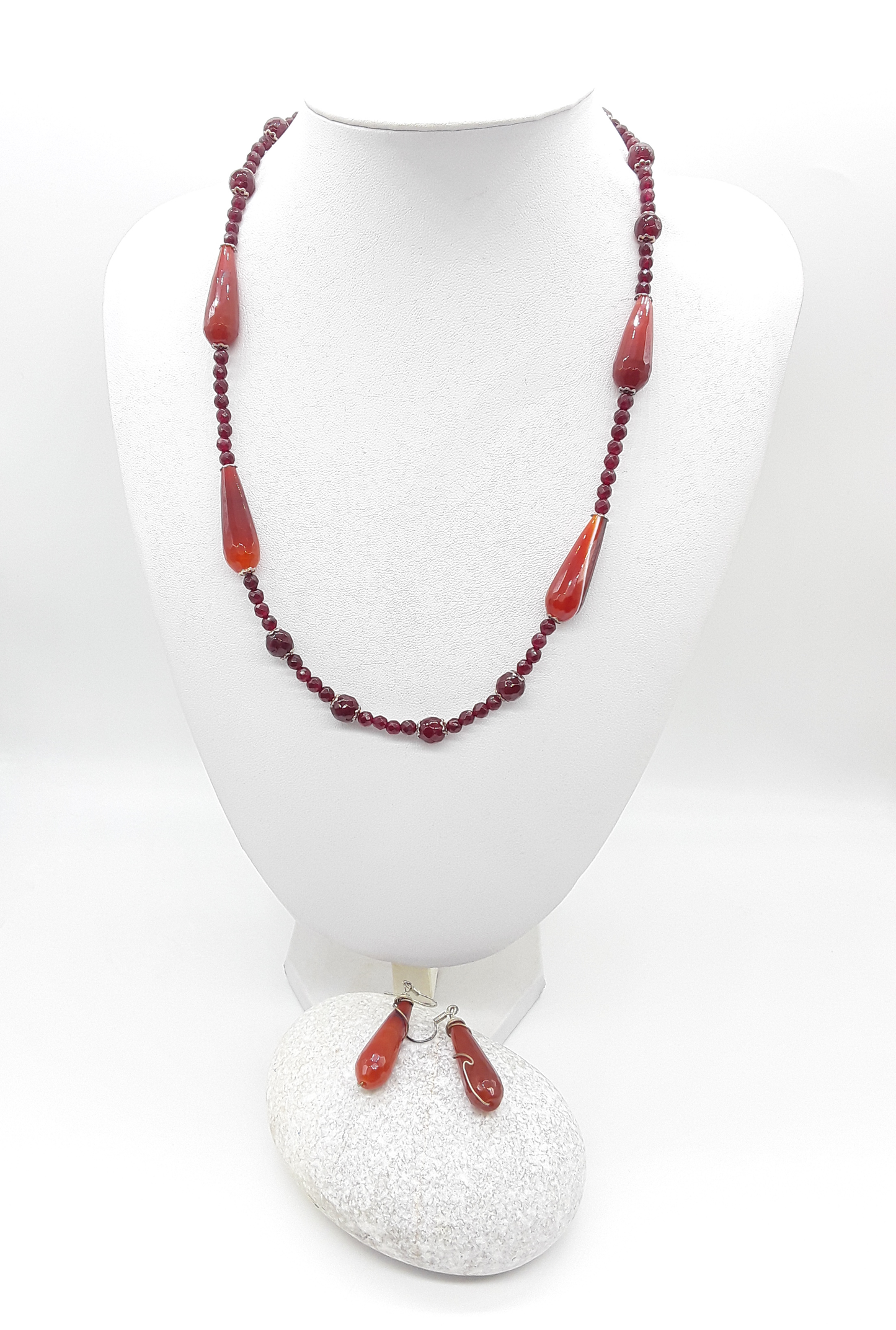 The Tears of Renewal Set by Polmadeva – red agate and 925 silver necklace with matching earrings