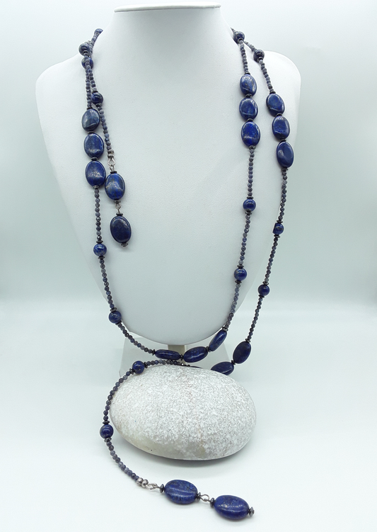 The Oracle’s Path Necklace by Polmadeva – handcrafted with sapphire, hematite & lapis lazuli, 925 silver, 142 cm. A talisman of vision and destiny.
