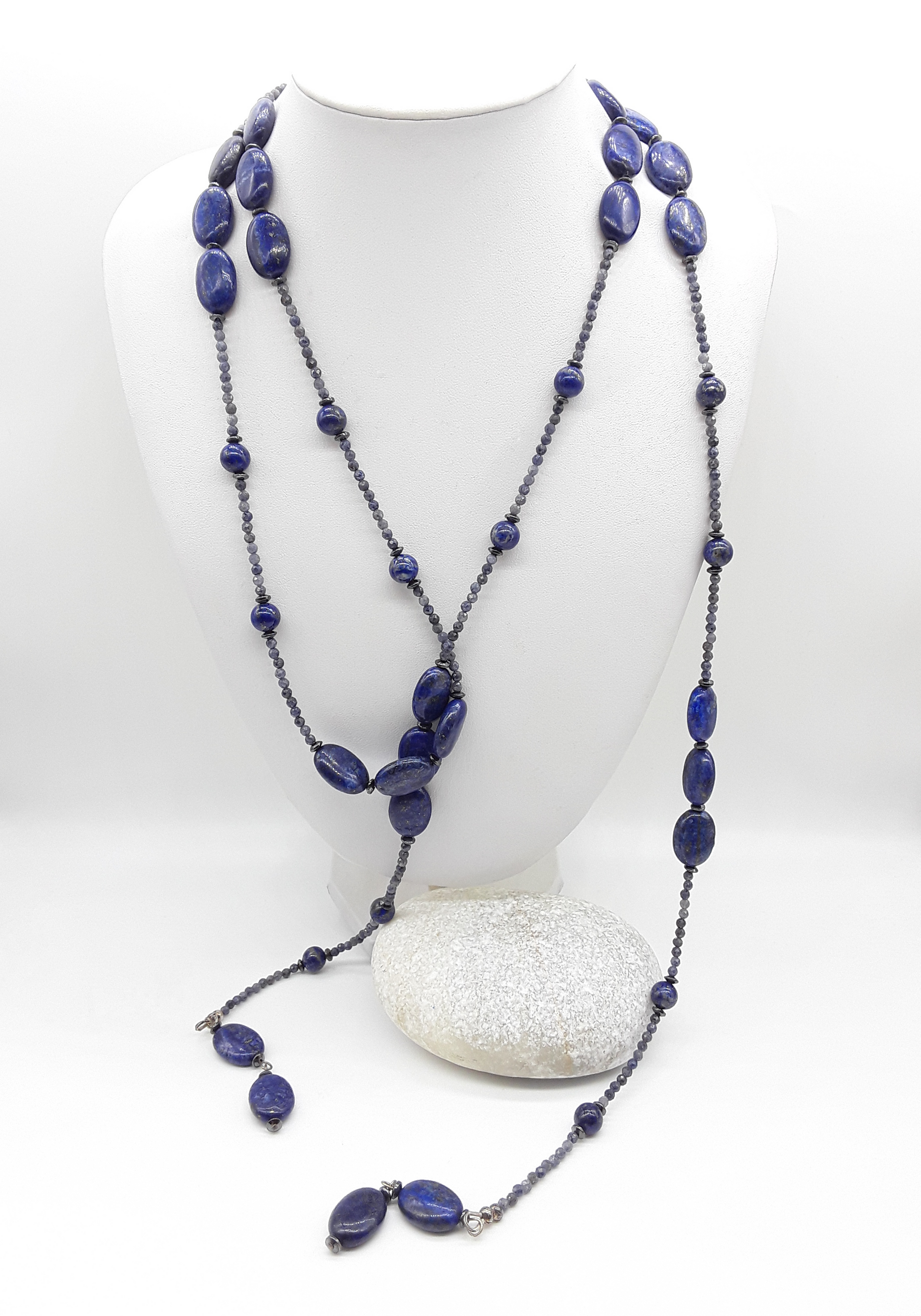The Oracle’s Path Necklace by Polmadeva – handcrafted with sapphire, hematite & lapis lazuli, 925 silver, 142 cm. A talisman of vision and destiny.
